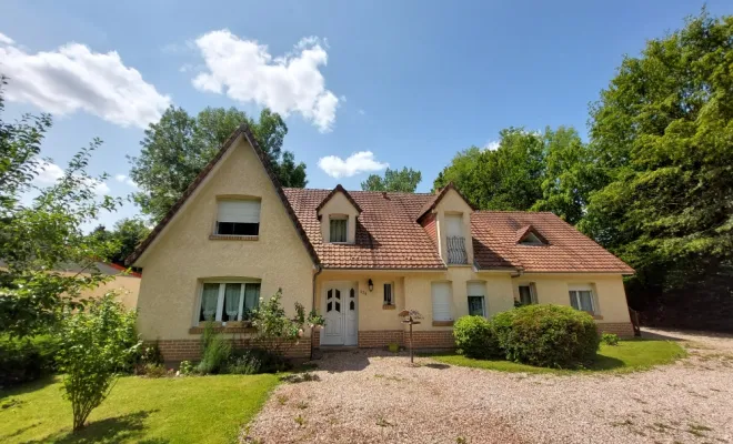 maison Canaples